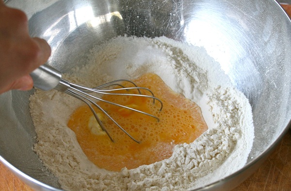 préparation pâte à crêpe basique